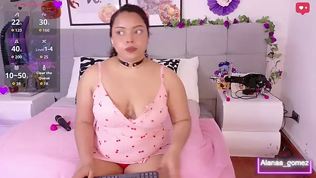 Alanaa Gomez online show from October 14, 2025, 4:41 pm