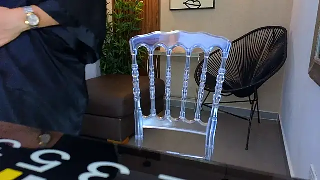 Lia Mar  online show from October 21, 2025, 6:19 pm