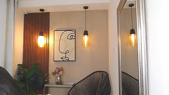 Lia Mar  online show from April 9, 2026, 6:02 pm