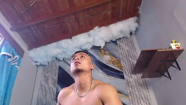 ThiagoBlaze online show from June 3, 2026, 2:33 pm