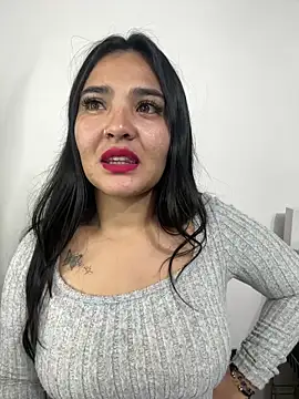 meli  brown online show from April 23, 2026, 6:36 am