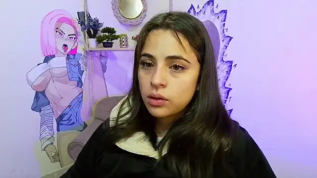 sofi lara28 online show from May 10, 2026, 12:32 pm