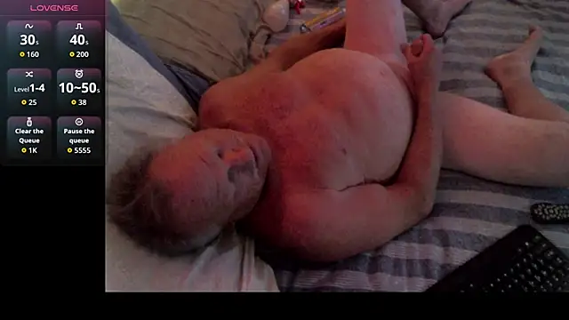 Pussyeat2please online show from March 3, 2026, 12:22 pm