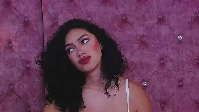 MaddisonBelucci online show from September 20, 2025, 8:54 pm