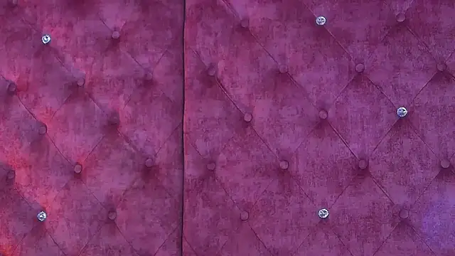 MaddisonBelucci online show from November 4, 2025, 8:30 pm