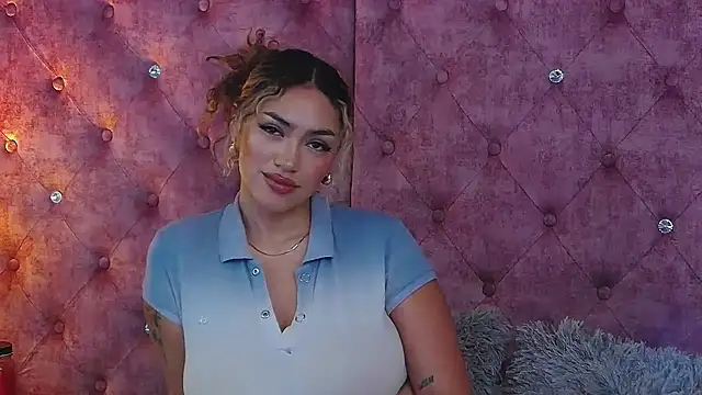 MaddisonBelucci online show from November 21, 2025, 8:51 pm