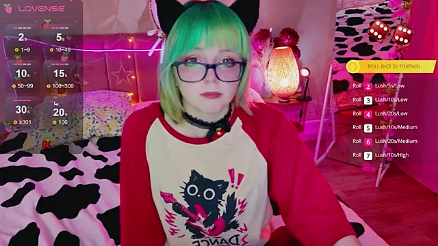 CoralineYoung online show from April 25, 2026, 2:14 pm