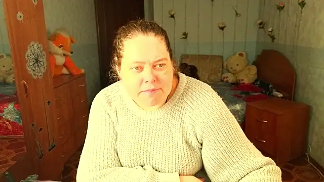 Audrey Aura online show from November 24, 2025, 5:18 am