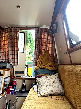 ladyboatlady online show from October 30, 2025, 1:23 pm