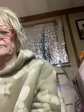 ladyboatlady online show from February 23, 2026, 7:06 am