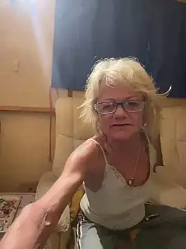 ladyboatlady online show from May 27, 2026, 9:23 pm