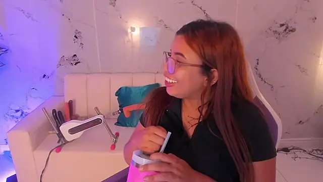 scarlett enjoy1 online show from September 14, 2025, 5:39 am