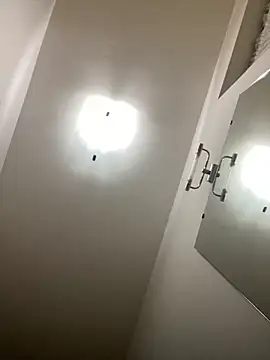 sasatimido online show from November 12, 2025, 3:29 am