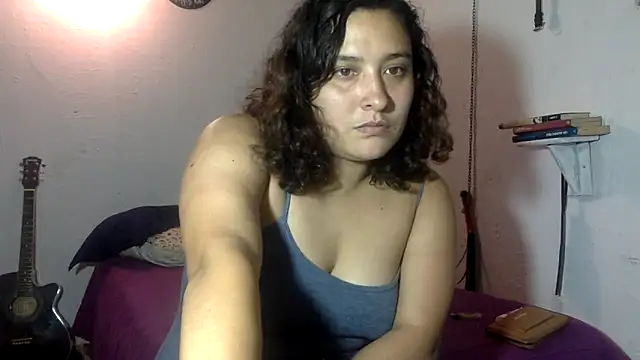 Snapshot of indomitaFox chatting on June 5, 2026, 3:35 am indomitaFox online show from June 5, 2026, 3:35 am