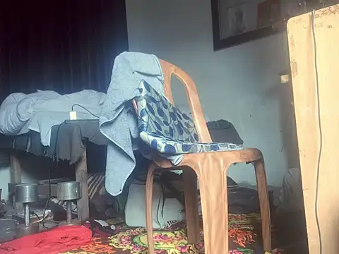 Dollseye online show from March 8, 2026, 8:18 am