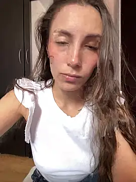 Snapshot of paula_miler1 chatting on June 9, 2026, 4:51 pm paula miler1 online show from June 9, 2026, 4:51 pm