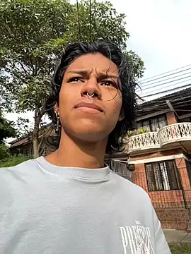 dreyk20 online show from April 10, 2026, 12:32 pm