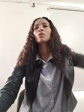 SofiaDelicia online show from November 2, 2025, 2:41 pm