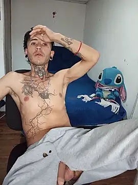 Tattoboy19cm online show from April 16, 2026, 9:04 pm