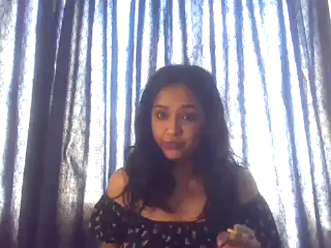 cute indianxo online show from October 25, 2025, 8:33 am