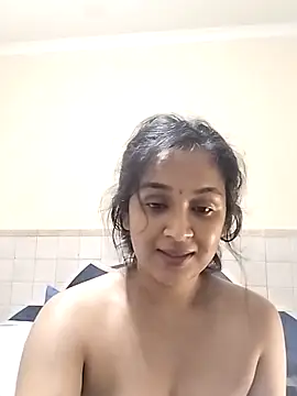 cute indianxo online show from February 4, 2026, 9:31 pm