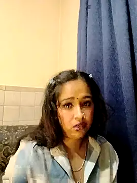 Snapshot of cute_indianxo chatting on April 23, 2026, 5:59 pm cute indianxo online show from April 23, 2026, 5:59 pm