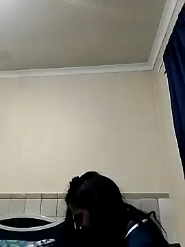 Snapshot of cute_indianxo chatting on May 1, 2026, 9:30 pm cute indianxo online show from May 1, 2026, 9:30 pm