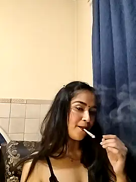 Snapshot of cute_indianxo chatting on May 4, 2026, 8:16 pm cute indianxo online show from May 4, 2026, 8:16 pm
