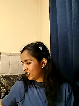 Snapshot of cute_indianxo chatting on June 4, 2026, 10:27 pm cute indianxo online show from June 4, 2026, 10:27 pm