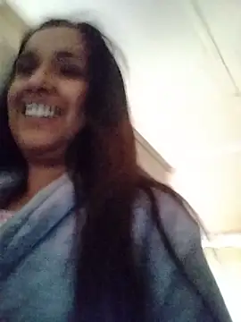Snapshot of cute_indianxo chatting on June 7, 2026, 6:06 am cute indianxo online show from June 7, 2026, 6:06 am