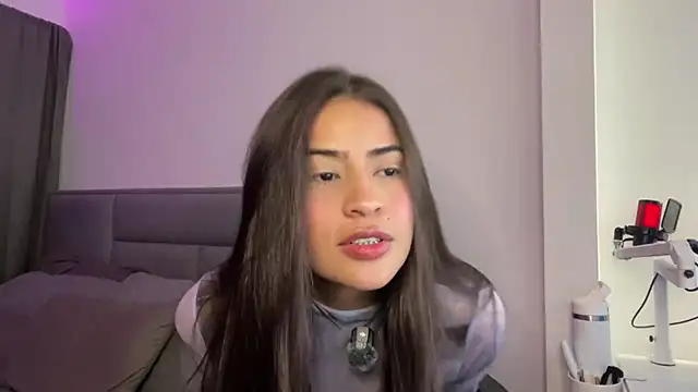 Snapshot of lexie_gray2 chatting on March 19, 2026, 3:10 am lexie gray2 online show from March 19, 2026, 3:10 am