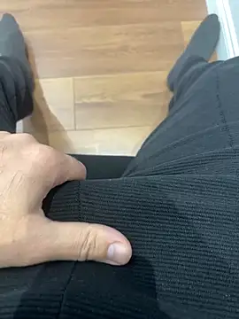 Heros2000 online show from December 19, 2025, 7:04 am