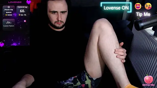 cjhouse96 online show from October 27, 2025, 12:42 pm