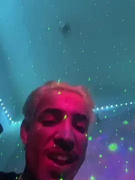 Snapshot of luluycoco chatting on October 6, 2025, 2:14 pm luluycoco online show from October 6, 2025, 2:14 pm