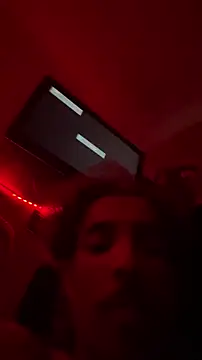 Snapshot of luluycoco chatting on October 28, 2025, 8:18 am luluycoco online show from October 28, 2025, 8:18 am