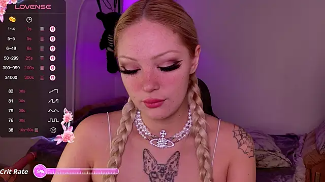 LeksaCandy online show from November 28, 2025, 4:15 am