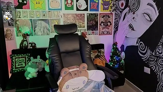 Yuhwan  online show from December 20, 2025, 4:19 am