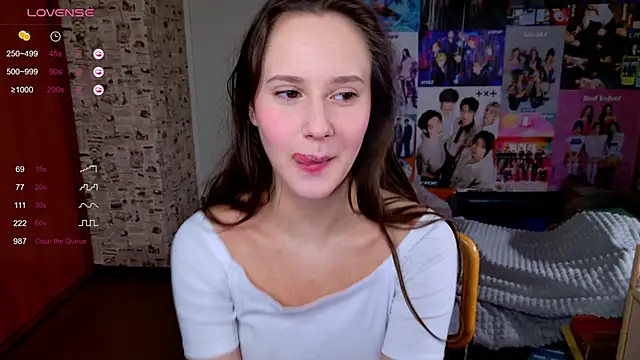 LucyRose3 online show from November 4, 2025, 3:49 am