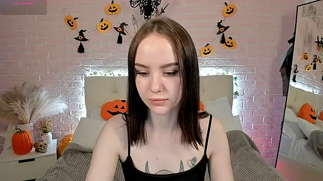 MarySparkle online show from October 24, 2025, 4:09 am