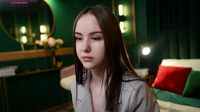 MarySparkle online show from April 6, 2026, 4:10 am