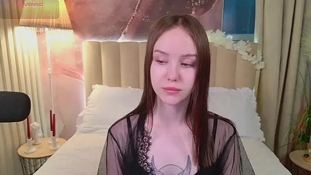 MarySparkle online show from April 18, 2026, 4:05 am