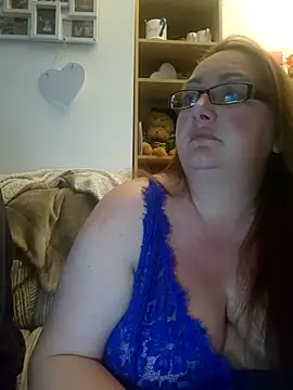 Snapshot of Luscious-LucyXX chatting on April 30, 2026, 8:04 pm Luscious-LucyXX online show from April 30, 2026, 8:04 pm