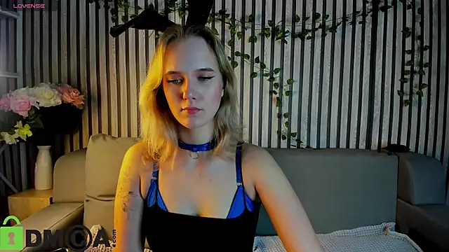 Casey Sweeet online show from October 28, 2025, 3:58 pm