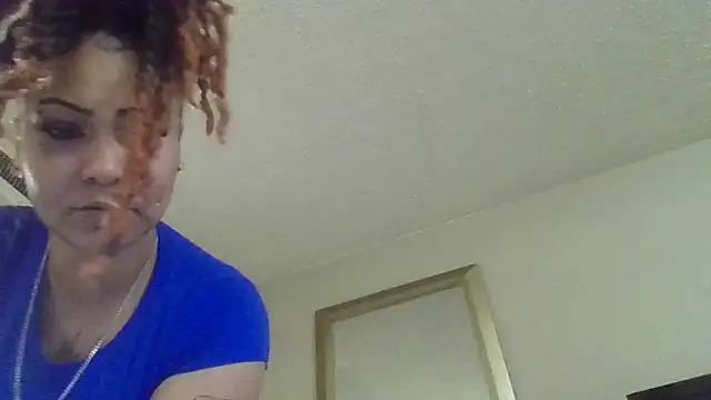 Flossee online show from February 10, 2026, 5:00 am