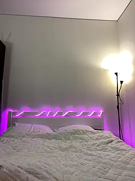 Snapshot of TiffaNoel chatting on October 18, 2025, 4:30 pm TiffaNoel online show from October 18, 2025, 4:30 pm