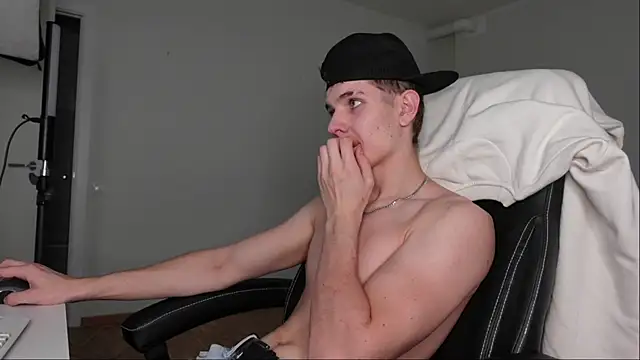 Mark Karson online show from November 1, 2025, 1:46 pm