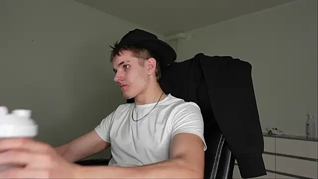 Mark Karson online show from November 9, 2025, 1:31 pm