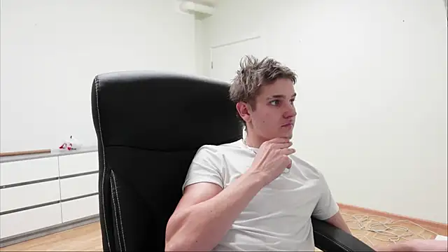 Mark Karson online show from November 21, 2025, 6:17 pm