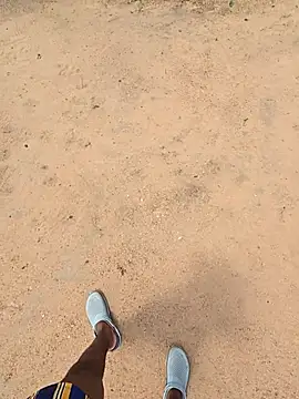 mojaymort online show from February 8, 2026, 11:13 am