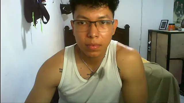 Karim jensen online show from April 15, 2026, 11:38 pm